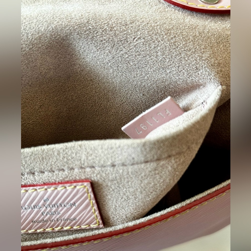 SOLD ๐ULTRA RARE Louis Vuitton Saint Cloud NM Bag Pink Epi Leather - Picture 13 of 16